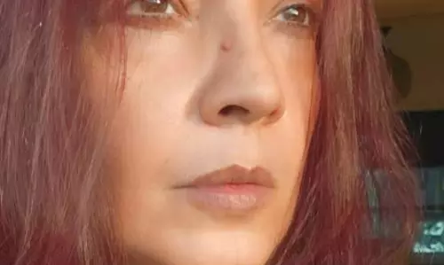 पूजा भट्ट ने सादगी से दिया बड़ा संदेश, जीवन को बताया बहती नदी पूजा भट्ट ने सादगी से दिया बड़ा संदेश, जीवन को बताया बहती नदी
