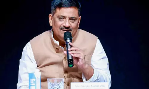 जो लोग खुद चोरी करते हैं, वो लोग कुछ ज्यादा ही जोर से बोलते हैं : संजय झा