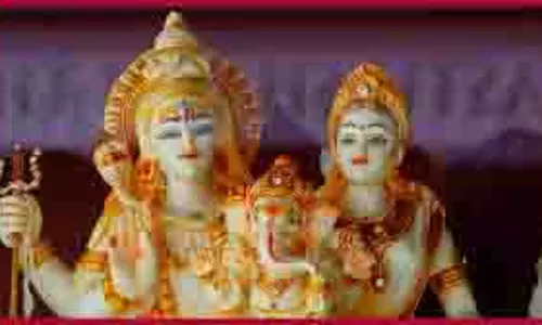 Somvar Ke Upay: जीवन से परेशानियां खत्म नहीं हो रही हैं तो सोमवार को जरूर आजमाएं ये उपाय