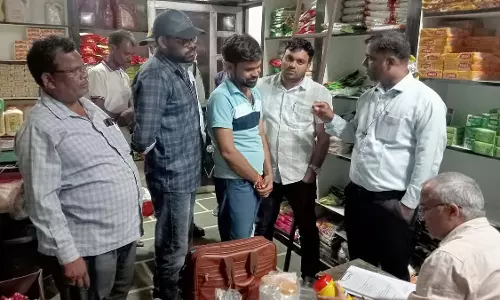 MP : शिवपुरी में मिलावटी घी से बना हलवा खाने से 250 ग्रामीण बीमार MP : शिवपुरी में मिलावटी घी से बना हलवा खाने से 250 ग्रामीण बीमार