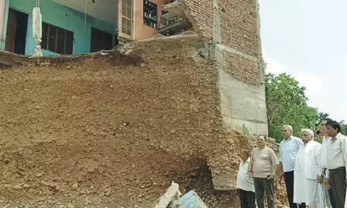 अमित शाह के दौरे पर भाजपा को राहत पैकेज की मांग करनी चाहिए: सधोत्रा