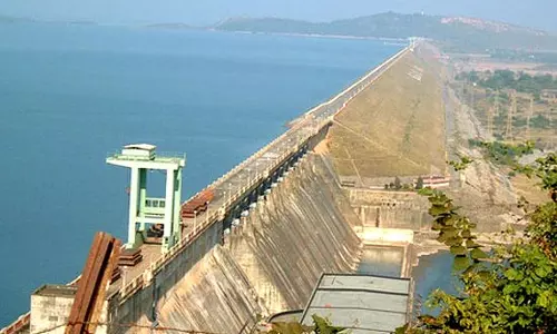 67 साल पुराने हीराकुंड बांध की जरूरत बड़े पैमाने पर मरम्मत: मुख्य अभियंता 67 साल पुराने हीराकुंड बांध की जरूरत बड़े पैमाने पर मरम्मत: मुख्य अभियंता