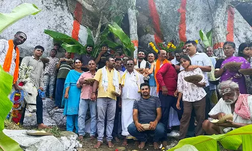 चक्रबावी बेट्टा में सिद्दप्पा की पूजा: सामूहिक भोजन