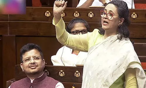 नवारो की ‘ब्राह्मण’ टिप्पणी पर सागरिका का जवाब नवारो की ‘ब्राह्मण’ टिप्पणी पर सागरिका का जवाब