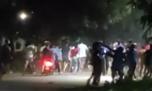 Varanasi: आईआईटी और बिरला हॉस्टल छात्रों में झगड़ा, पुलिस ने संभाली स्थिति Varanasi: आईआईटी और बिरला हॉस्टल छात्रों में झगड़ा, पुलिस ने संभाली स्थिति
