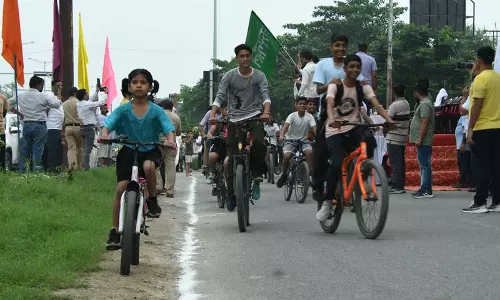 Karnal , कैथल में राष्ट्रीय खेल दिवस के उपलक्ष्य में साइकिल रैलियां