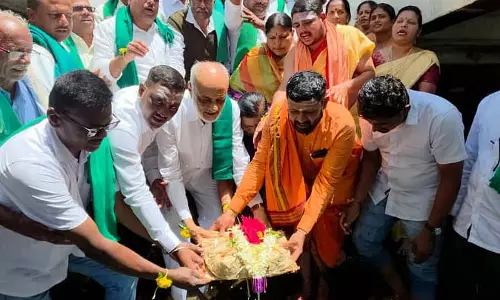 यातायात नियमों का उल्लंघन: 50% छूट, जुर्माना भरने की होड़ यातायात नियमों का उल्लंघन: 50% छूट, जुर्माना भरने की होड़