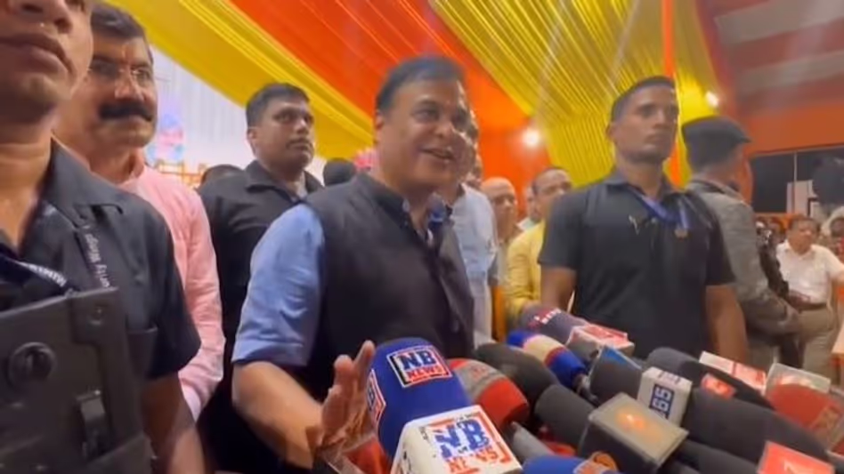 Assam में बंगाली भाषी हिंदू पिछले 10 वर्षों में सबसे अधिक आरामदायक हैं Assam में बंगाली भाषी हिंदू पिछले 10 वर्षों में सबसे अधिक आरामदायक हैं