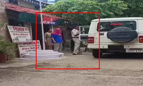 रायपुर में हाईप्रोफाइल ड्रग्स रैकेट चलाने वाली नव्या मलिक गिरफ्तार