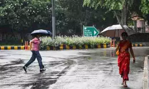 दिल्ली-NCR में झमाझम बारिश, कई जिलों में अलर्ट दिल्ली-NCR में झमाझम बारिश, कई जिलों में अलर्ट