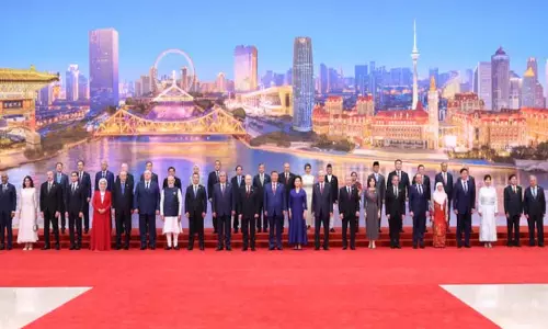 Xi Jinping ने एससीओ शिखर सम्मेलन में धमकाने और शीत युद्ध की मानसिकता की आलोचना की Xi Jinping ने एससीओ शिखर सम्मेलन में धमकाने और शीत युद्ध की मानसिकता की आलोचना की