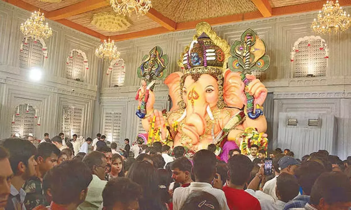 Telangana: बालापुर में उमड़ा श्रद्धालुओं का सैलाब