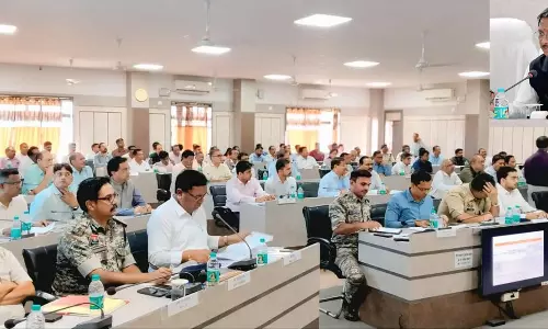 CM साय ने दंतेवाड़ा सहित सुकमा, बीजापुर और बस्तर जिलों के उच्चाधिकारियों की बैठक ली