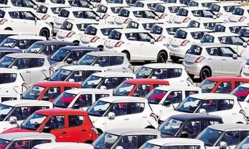 शीर्ष कार निर्माता कंपनियों ने अगस्त में बिक्री में गिरावट की सूचना डीलरों को दी शीर्ष कार निर्माता कंपनियों ने अगस्त में बिक्री में गिरावट की सूचना डीलरों को दी