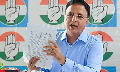 Surjewala ने हरियाणा सरकार पर बाढ़ कुप्रबंधन का आरोप लगाया Surjewala ने हरियाणा सरकार पर बाढ़ कुप्रबंधन का आरोप लगाया