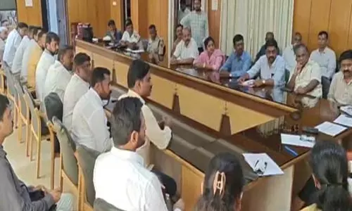 Minister संतोष लाड से धारवाड़ ध्वनि संगठन की मांग, किसानों के लिए खोले जाएं खरीद केंद्र