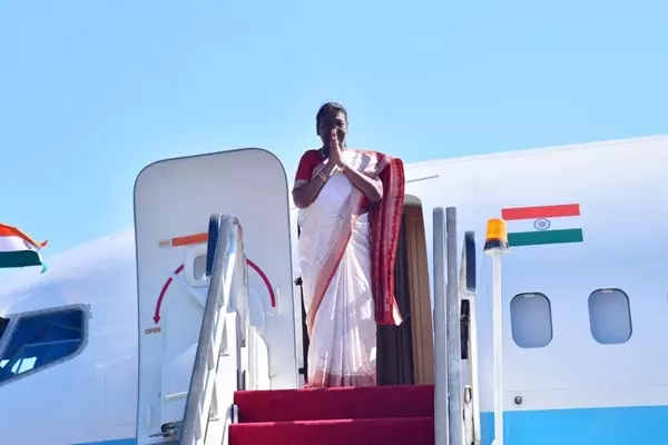 New Delhi: आज चेन्नई में राष्ट्रपति मुर्मु का औपचारिक दौरा New Delhi: आज चेन्नई में राष्ट्रपति मुर्मु का औपचारिक दौरा
