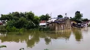 Bhopal: रतलाम के गांवों में बाढ़ का खतरा Bhopal: रतलाम के गांवों में बाढ़ का खतरा
