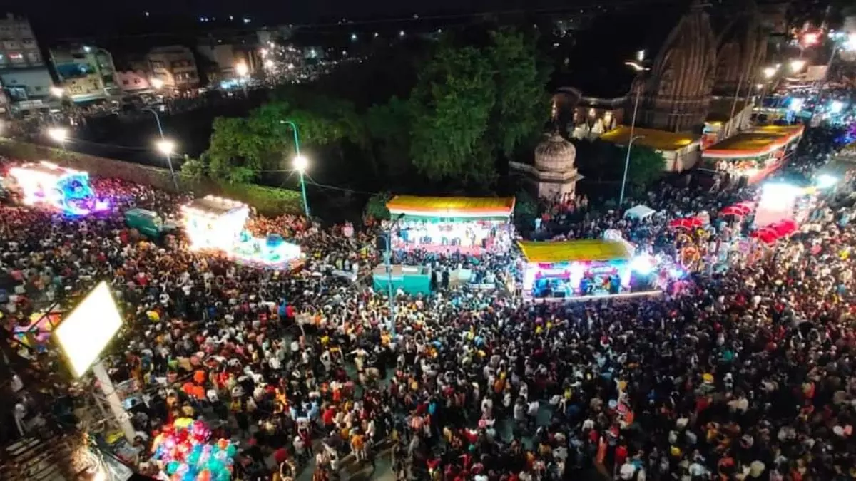 Indore: अनंत चतुर्दशी समारोह की तैयारियां शुरू Indore: अनंत चतुर्दशी समारोह की तैयारियां शुरू