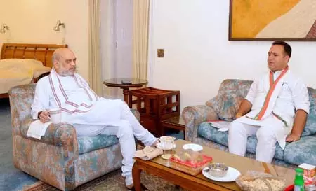 जम्मू में बादल फटने और बाढ़ से तबाही, विपक्ष के नेता ने गृह मंत्री से की राहत की मांग जम्मू में बादल फटने और बाढ़ से तबाही, विपक्ष के नेता ने गृह मंत्री से की राहत की मांग