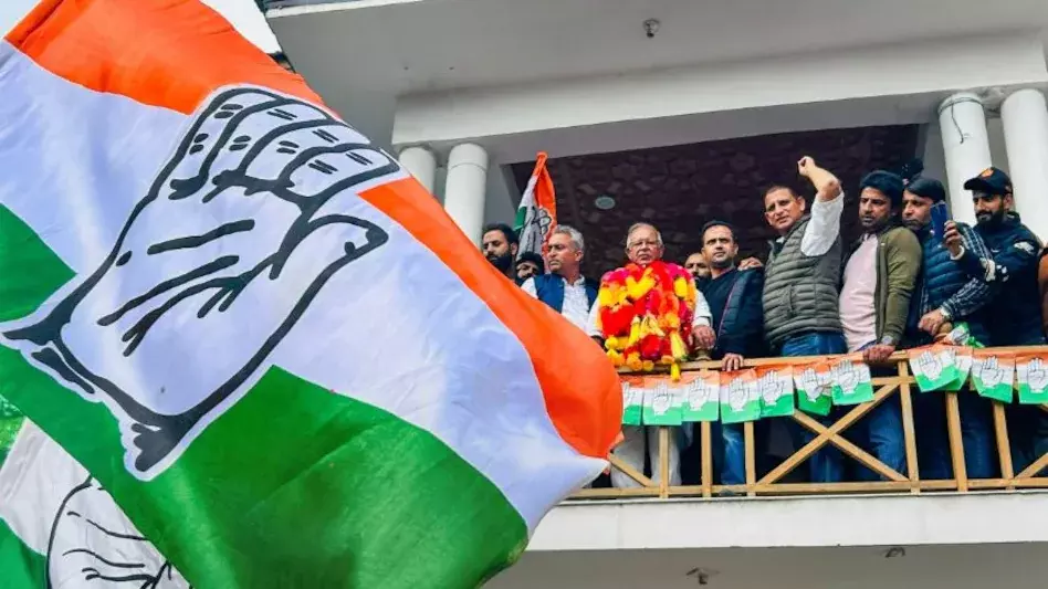 Jammu: राज्य का दर्जा बहाल करने पर कांग्रेस सक्रिय Jammu: राज्य का दर्जा बहाल करने पर कांग्रेस सक्रिय