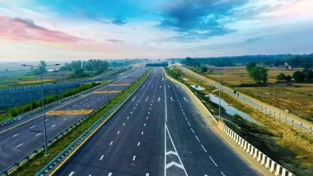 Sheikhpura: नई सड़क से पटना से देवघर तक आसान सफर Sheikhpura: नई सड़क से पटना से देवघर तक आसान सफर