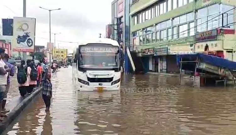 Odisha: बालासोर जलमग्न, भारी बारिश से व्यापक जलभराव Odisha: बालासोर जलमग्न, भारी बारिश से व्यापक जलभराव