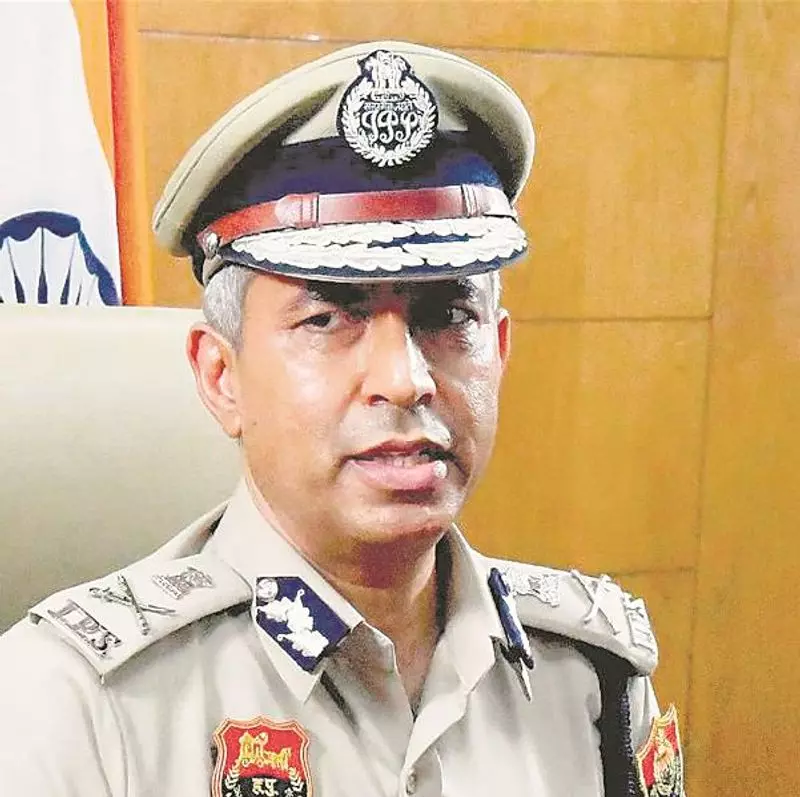 DGP शत्रुजीत कपूर ने हिंसक अपराधों पर कड़ी कार्रवाई का आह्वान किया DGP शत्रुजीत कपूर ने हिंसक अपराधों पर कड़ी कार्रवाई का आह्वान किया