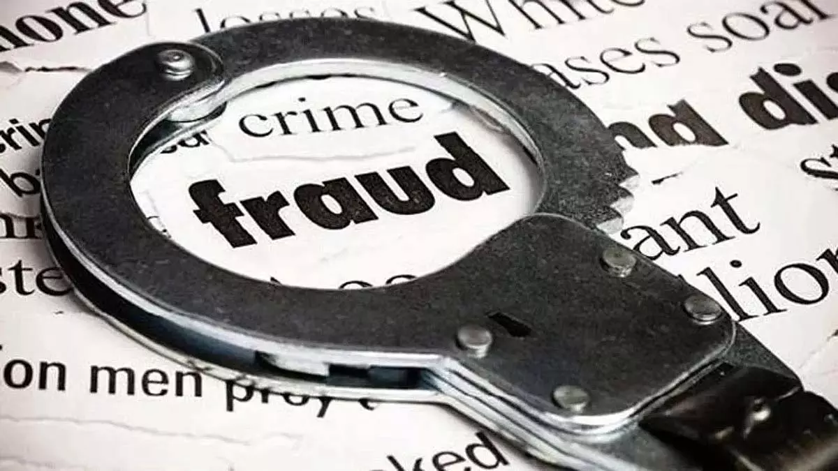 फर्जी दस्तावेजों का इस्तेमाल कर चचेरे भाई से 31,000 की धोखाधड़ी करने के आरोप में व्यक्ति गिरफ्तार फर्जी दस्तावेजों का इस्तेमाल कर चचेरे भाई से 31,000 की धोखाधड़ी करने के आरोप में व्यक्ति गिरफ्तार