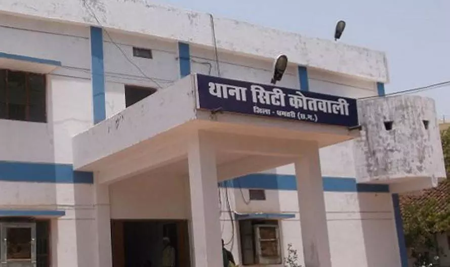 नानी की हत्या कर मां को भी किया अधमरा, नशे में किलर बन बैठा बेटा गिरफ्तार नानी की हत्या कर मां को भी किया अधमरा, नशे में किलर बन बैठा बेटा गिरफ्तार