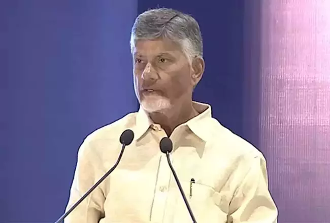 हम यह सुनिश्चित करेंगे कि आंध्र प्रदेश में हर 50 किलोमीटर पर एक बंदरगाह हो: CM Chandrababu हम यह सुनिश्चित करेंगे कि आंध्र प्रदेश में हर 50 किलोमीटर पर एक बंदरगाह हो: CM Chandrababu