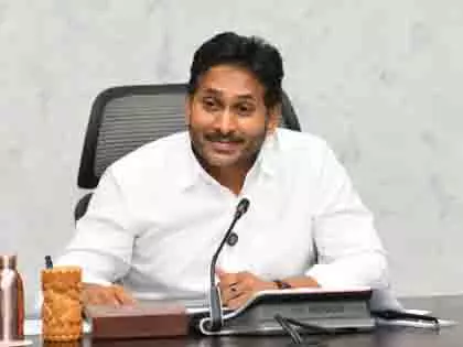 गठबंधन सरकार ने किसानों को छोड़ दिया है: Jagan गठबंधन सरकार ने किसानों को छोड़ दिया है: Jagan