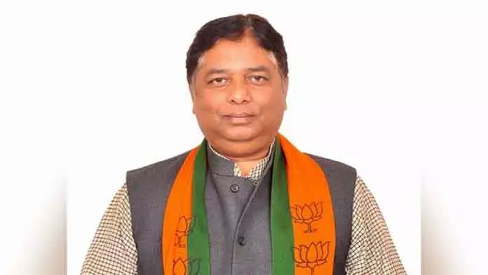 सत ने BJP प्रतिनिधिमंडल को गृह मंत्री से मिलाया, विशेष पैकेज की मांग की सत ने BJP प्रतिनिधिमंडल को गृह मंत्री से मिलाया, विशेष पैकेज की मांग की