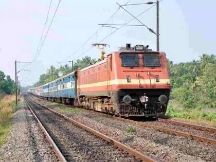 यात्रियों के लिए ज़रूरी सूचना! विदर्भ एक्सप्रेस अब इगतपुरी में भी रुकेगी यात्रियों के लिए ज़रूरी सूचना! विदर्भ एक्सप्रेस अब इगतपुरी में भी रुकेगी