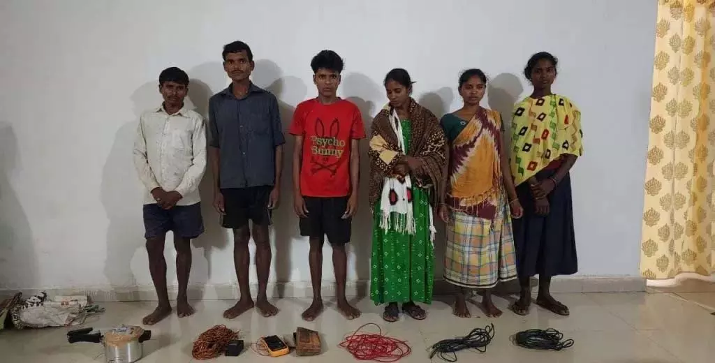CG: नक्सल अभियान में बड़ी सफलता, 16 माओवादी गिरफ्तार CG: नक्सल अभियान में बड़ी सफलता, 16 माओवादी गिरफ्तार