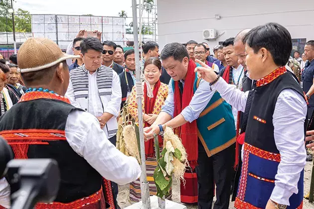 विकास संस्कृति और परंपराओं के साथ होना चाहिए: CM