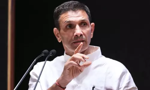 Neemuch: जीतू पटवारी पर लगातार हिंसक हमला Neemuch: जीतू पटवारी पर लगातार हिंसक हमला