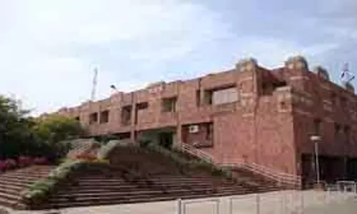JNU controversy: शिक्षकों ने राष्ट्रपति को पत्र, कुलपति हटाने और संकाय बहाली की मांग JNU controversy: शिक्षकों ने राष्ट्रपति को पत्र, कुलपति हटाने और संकाय बहाली की मांग