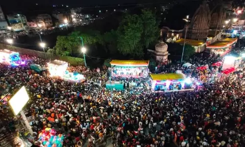 Indore: अनंत चतुर्दशी समारोह की तैयारियां शुरू Indore: अनंत चतुर्दशी समारोह की तैयारियां शुरू