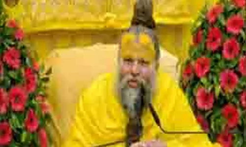 Premanand Ji Maharaj: प्रेमानंद जी महाराज से जानिए क्यों जरूरी है पिंडदान, जानें इसका महत्व Premanand Ji Maharaj: प्रेमानंद जी महाराज से जानिए क्यों जरूरी है पिंडदान, जानें इसका महत्व