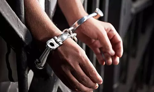 Bhopal : दुकानदार को पैसे की धमकी देने के आरोप में दो लोग गिरफ्तार