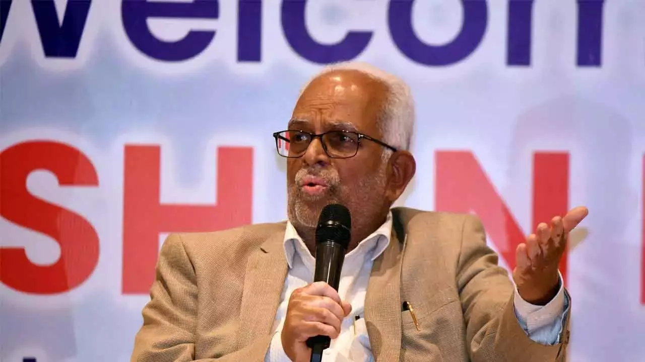 चुनाव आयोग की निष्क्रियता संविधान के लिए सबसे बड़ा खतरा: न्यायमूर्ति रेड्डी चुनाव आयोग की निष्क्रियता संविधान के लिए सबसे बड़ा खतरा: न्यायमूर्ति रेड्डी