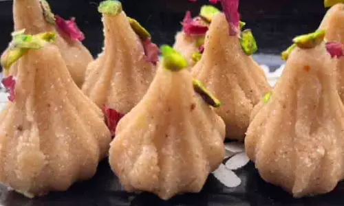 Poha Modak: गणेशोत्सव के लिए यह मिठाई है सबसे बेहतरीन