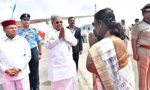 Karnataka : राष्ट्रपति द्रौपदी मुर्मू मैसूर से रवाना हुई