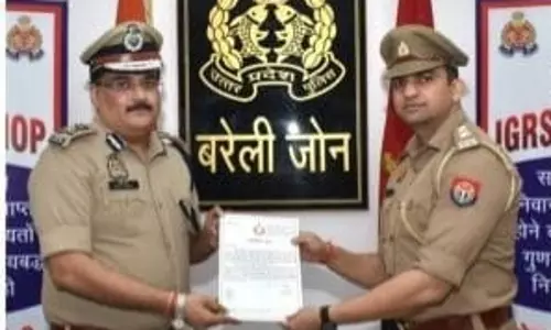 Bareilly: एडीजी ने दरोगाओं को सम्मान और पहचान दी Bareilly: एडीजी ने दरोगाओं को सम्मान और पहचान दी