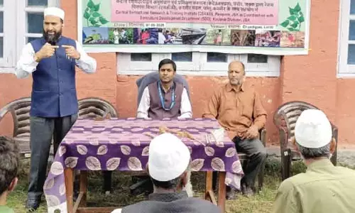 लोलाब में मेरा रेशम मेरा अभिमान कार्यक्रम आयोजित हुआ लोलाब में मेरा रेशम मेरा अभिमान कार्यक्रम आयोजित हुआ