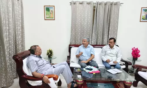 Ajmer में अनियमित जलापूर्ति पर विधानसभा अध्यक्ष ने जताई नाराजगी Ajmer में अनियमित जलापूर्ति पर विधानसभा अध्यक्ष ने जताई नाराजगी
