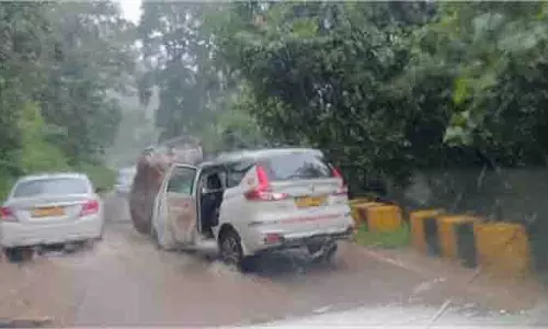 Uttarakhand:खराब मौसम के चलते वाहन दुर्घटनाग्रस्त, मची अफरा-तफरी