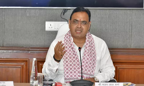 Jaipur : लापरवाह व भ्रष्ट कार्मिकों पर हो सख्त कार्रवाई - मुख्यमंत्री शर्मा Jaipur : लापरवाह व भ्रष्ट कार्मिकों पर हो सख्त कार्रवाई - मुख्यमंत्री शर्मा