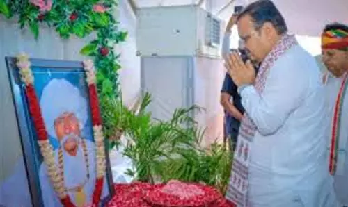 Jaipur: मंत्री रावत के पिता के देहावसान पर जनप्रतिनिधियों ने दी श्रद्धांजलि Jaipur: मंत्री रावत के पिता के देहावसान पर जनप्रतिनिधियों ने दी श्रद्धांजलि